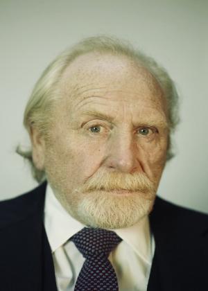 James Cosmo